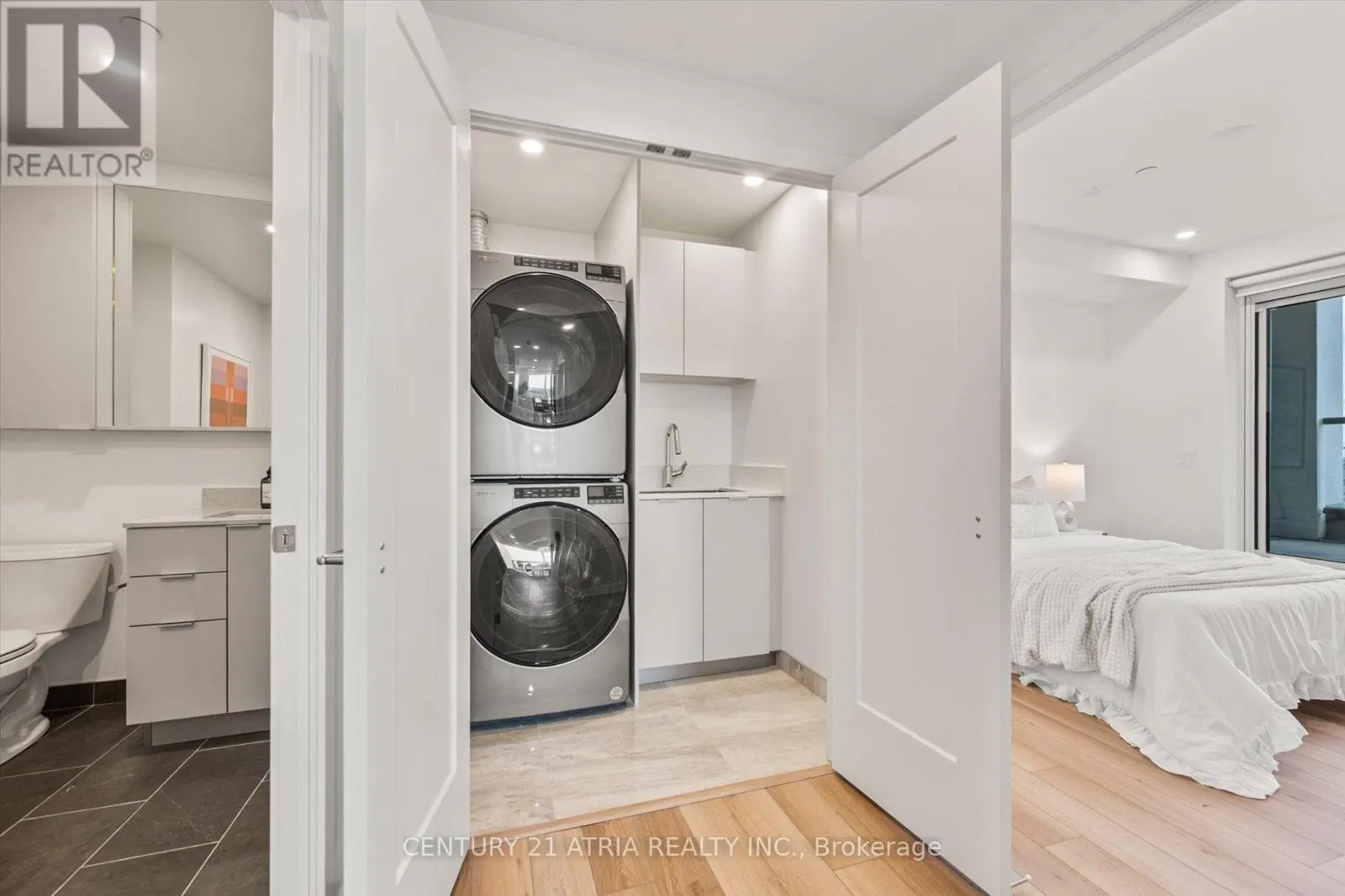 LPH03 - 8 CEDARLAND DRIVE