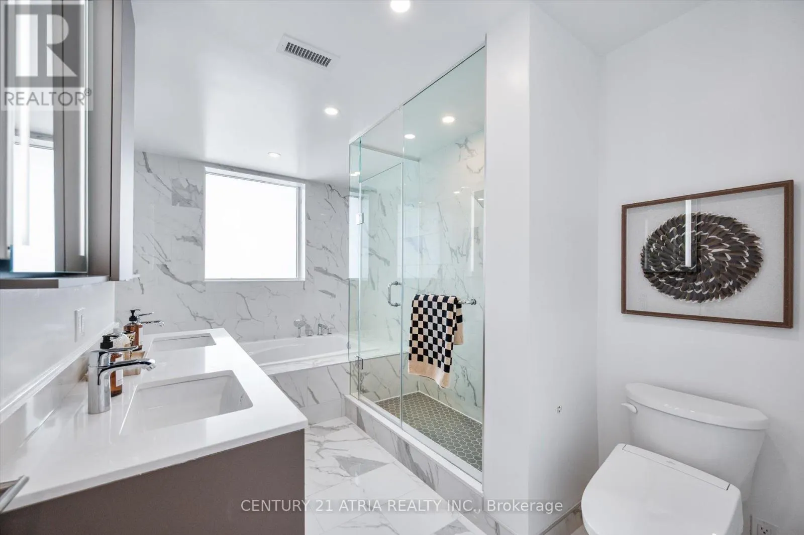 LPH03 - 8 CEDARLAND DRIVE