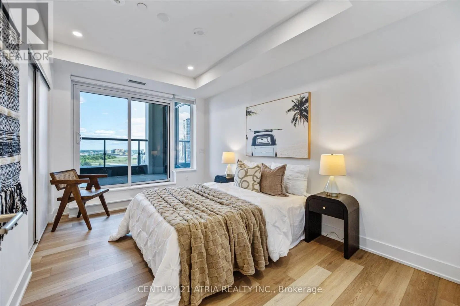 LPH03 - 8 CEDARLAND DRIVE