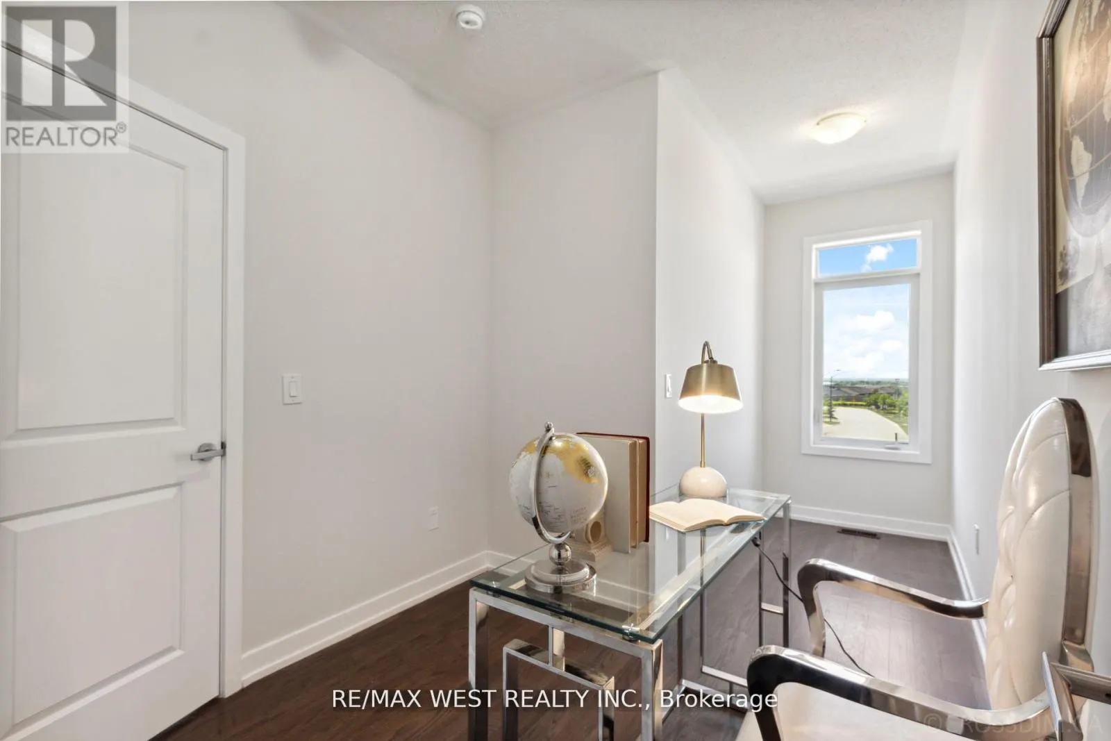 147 SALTERTON CIRCLE