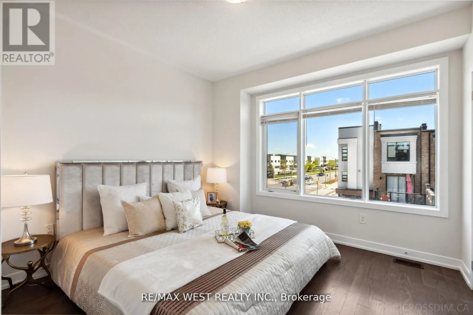 147 SALTERTON CIRCLE