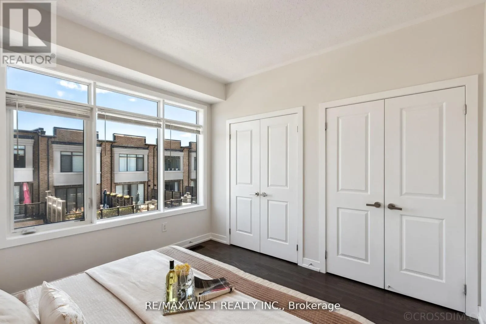 147 SALTERTON CIRCLE