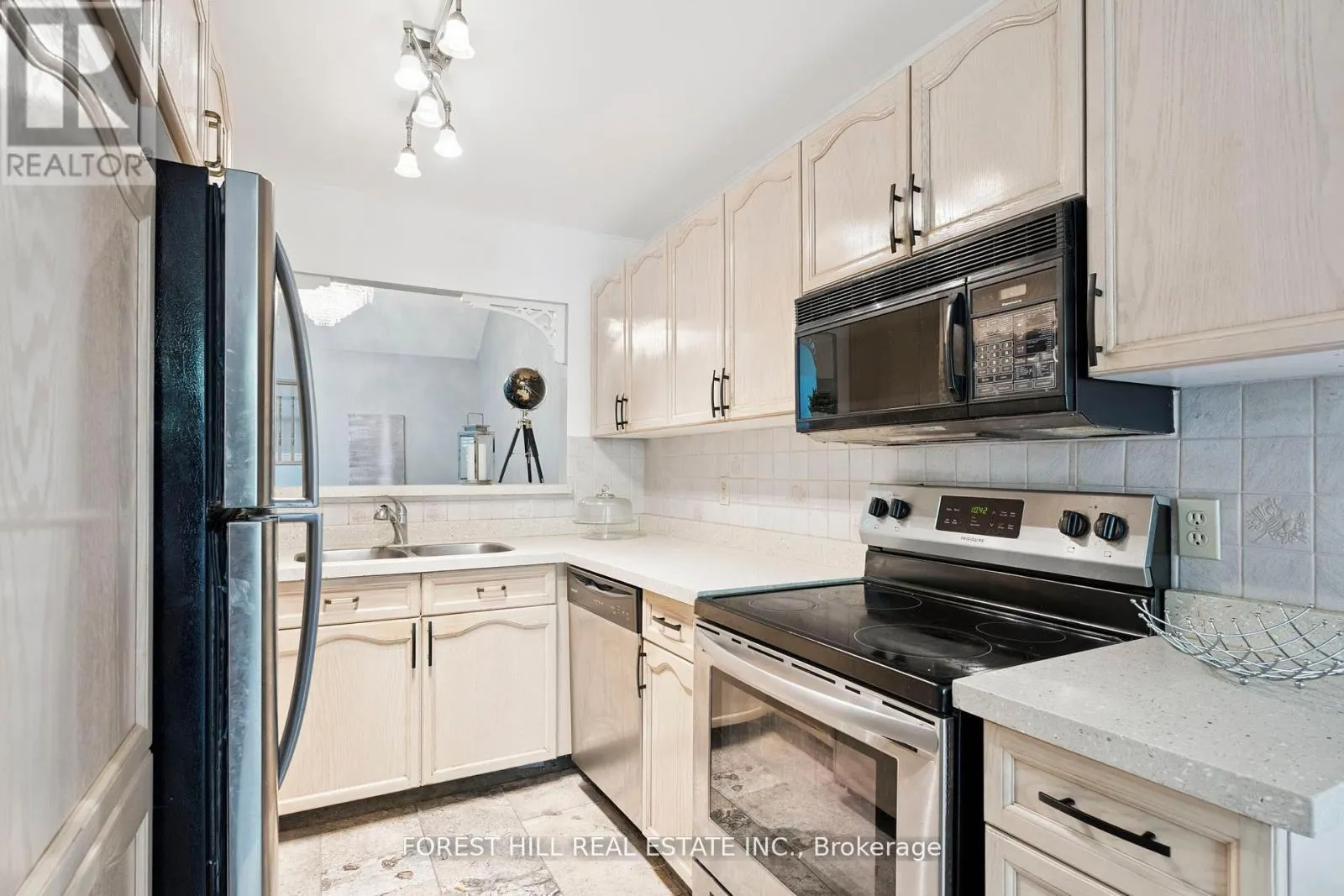 130 GREEN BRIAR ROAD