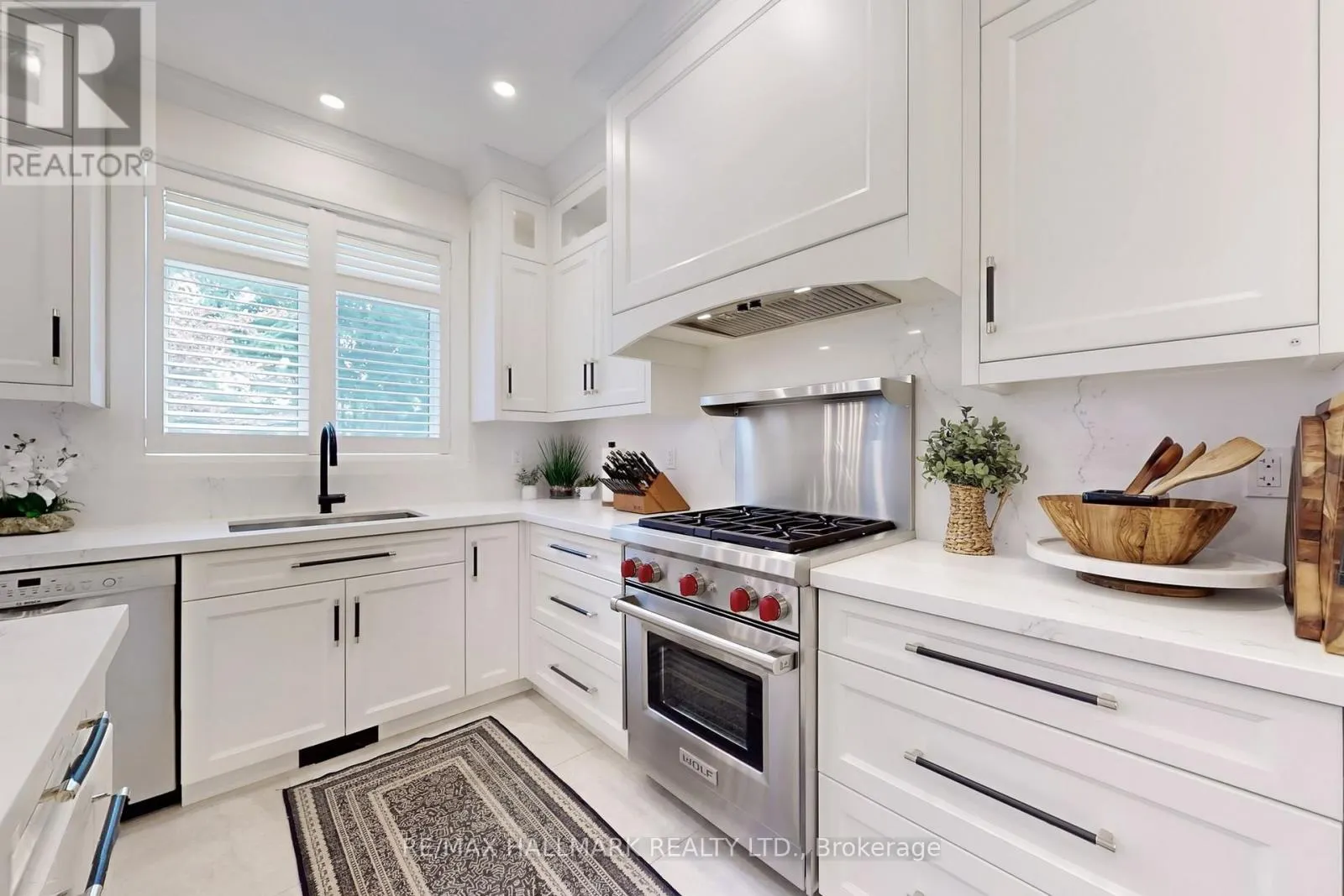 436 PARADELLE DRIVE