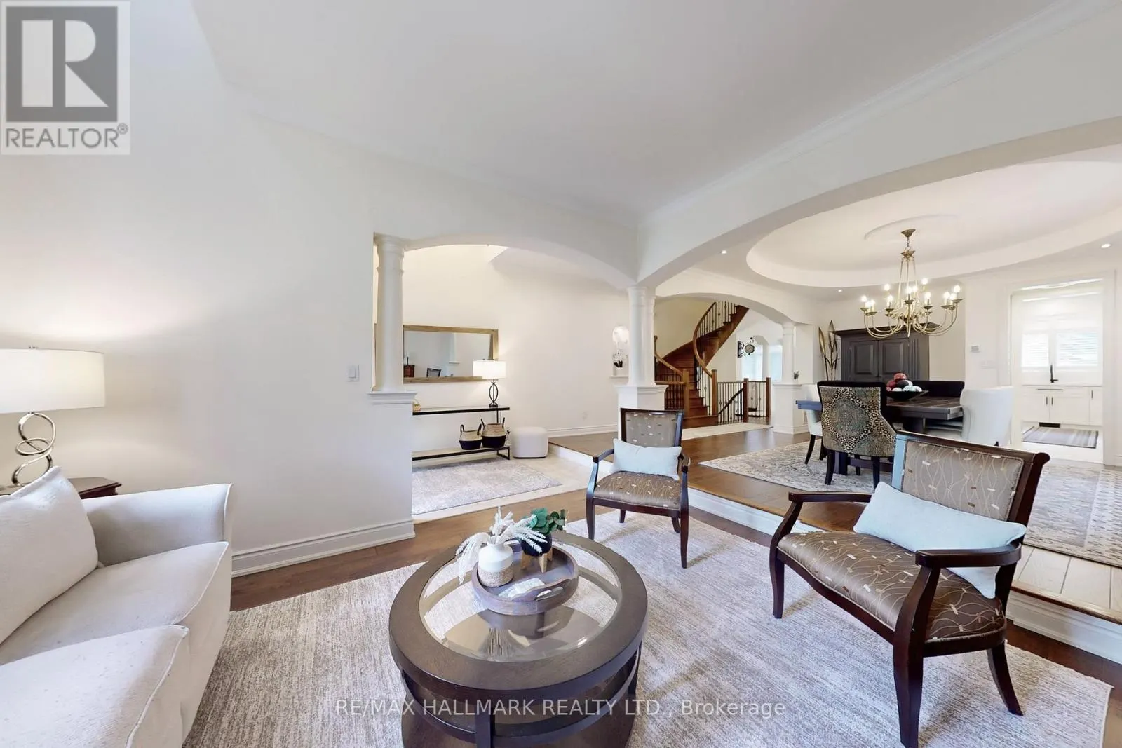 436 PARADELLE DRIVE