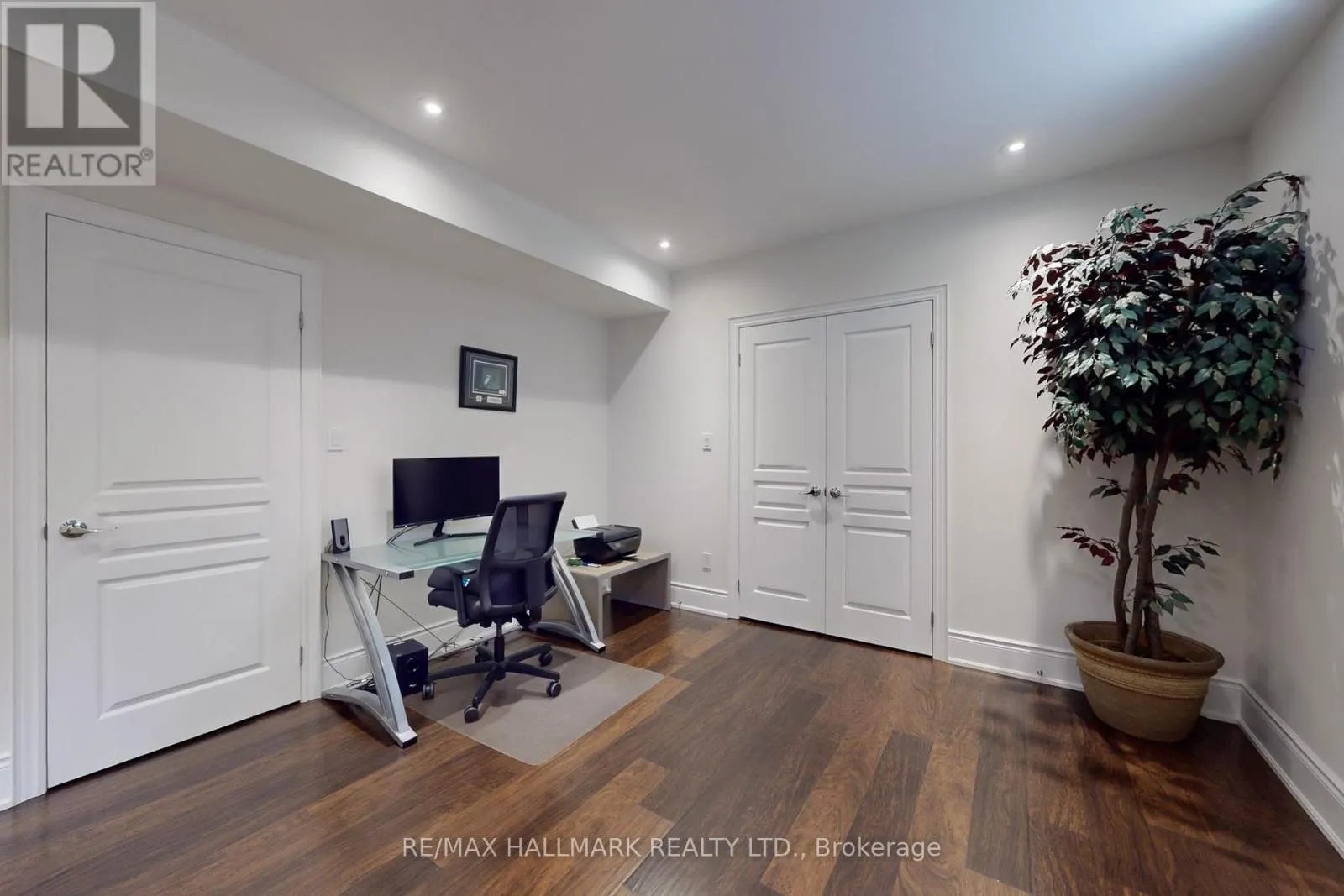 436 PARADELLE DRIVE