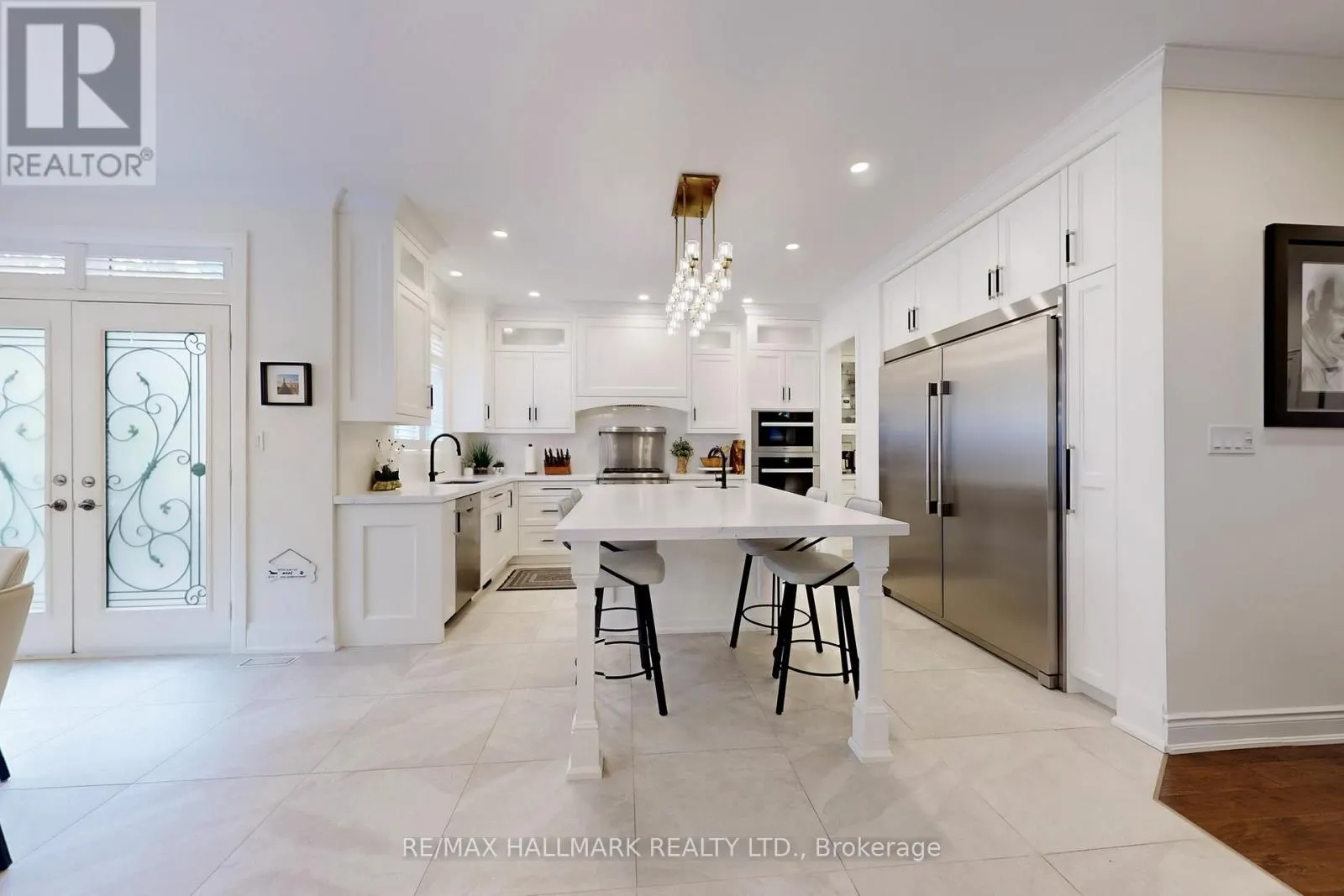 436 PARADELLE DRIVE