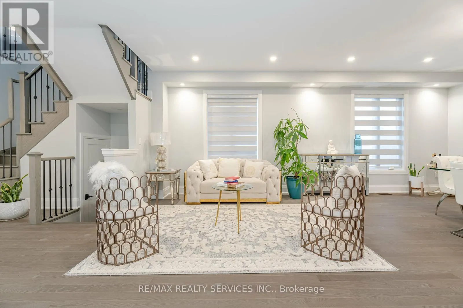 7 BYBLOS COURT