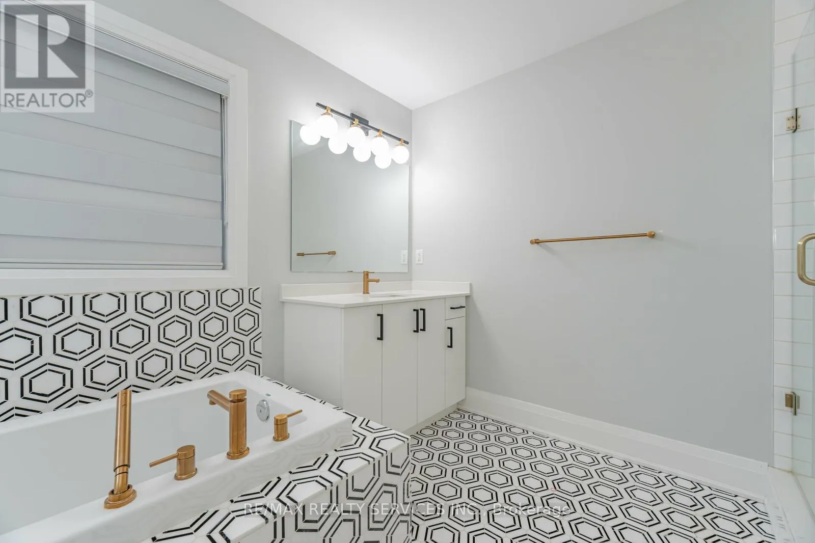 7 BYBLOS COURT