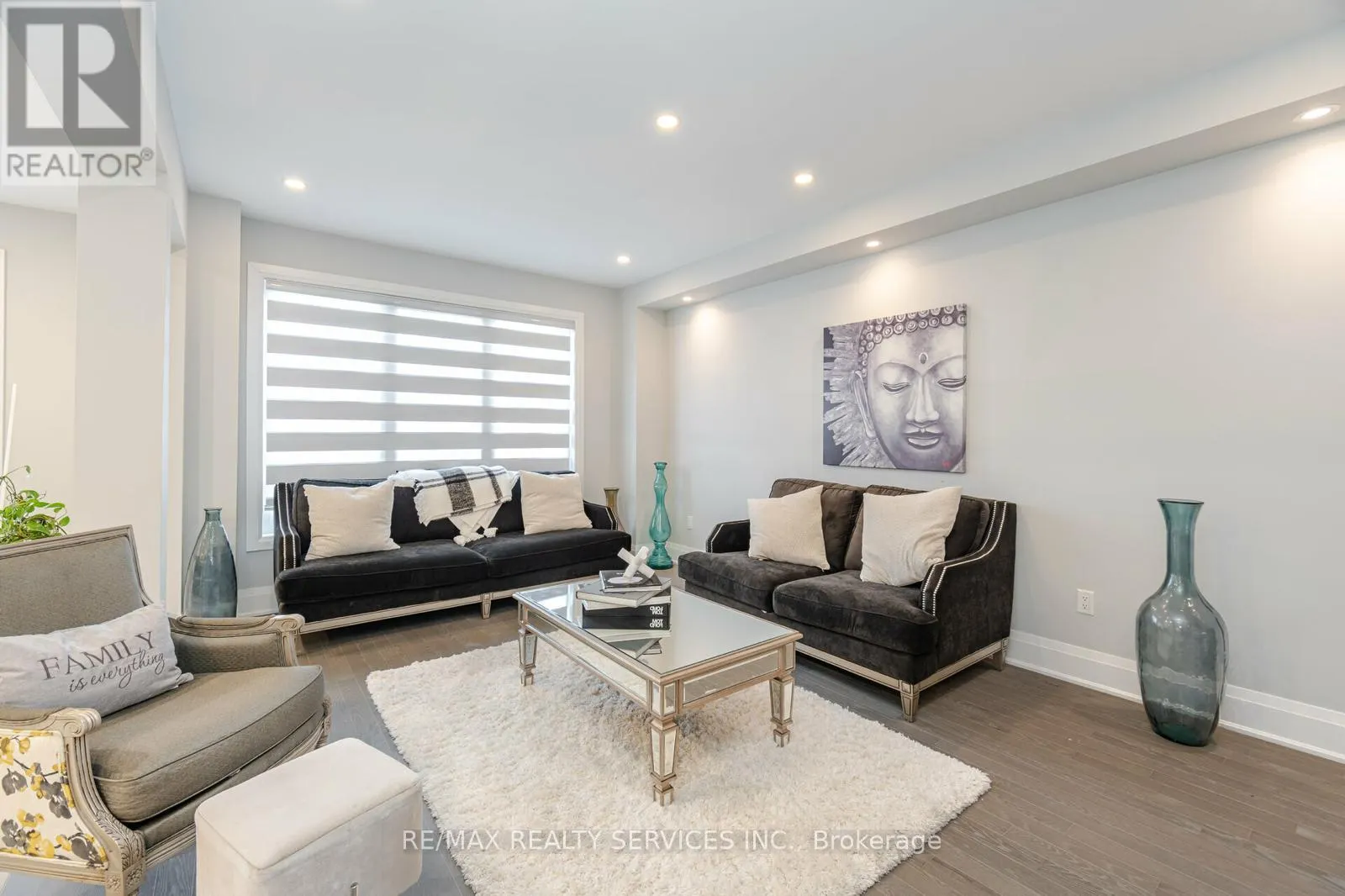 7 BYBLOS COURT