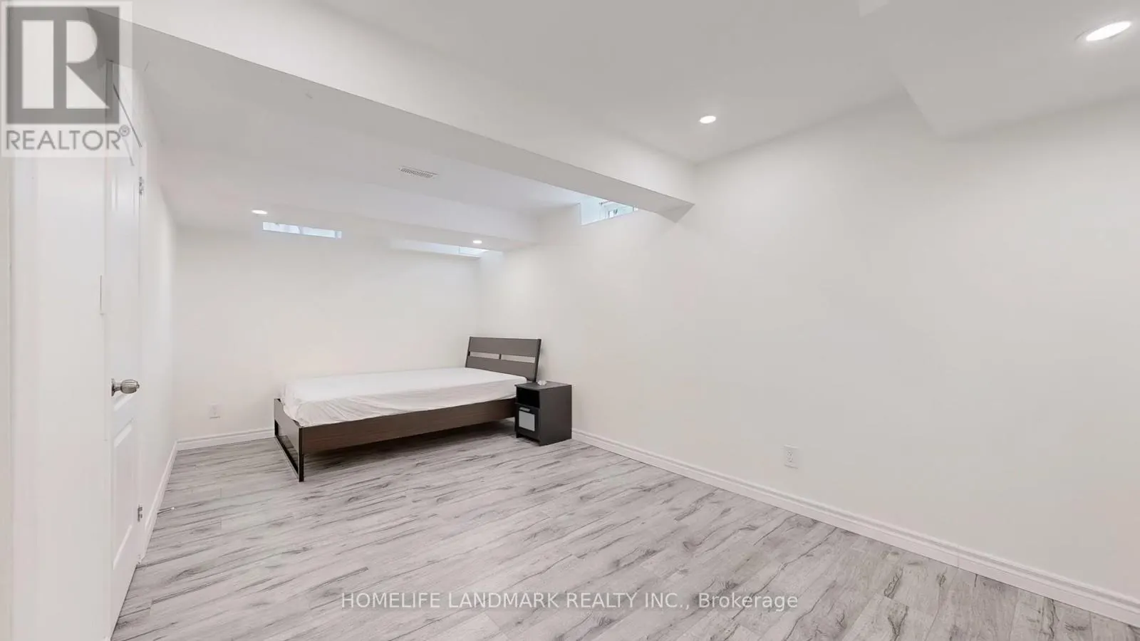 16 PERCY STOVER DRIVE