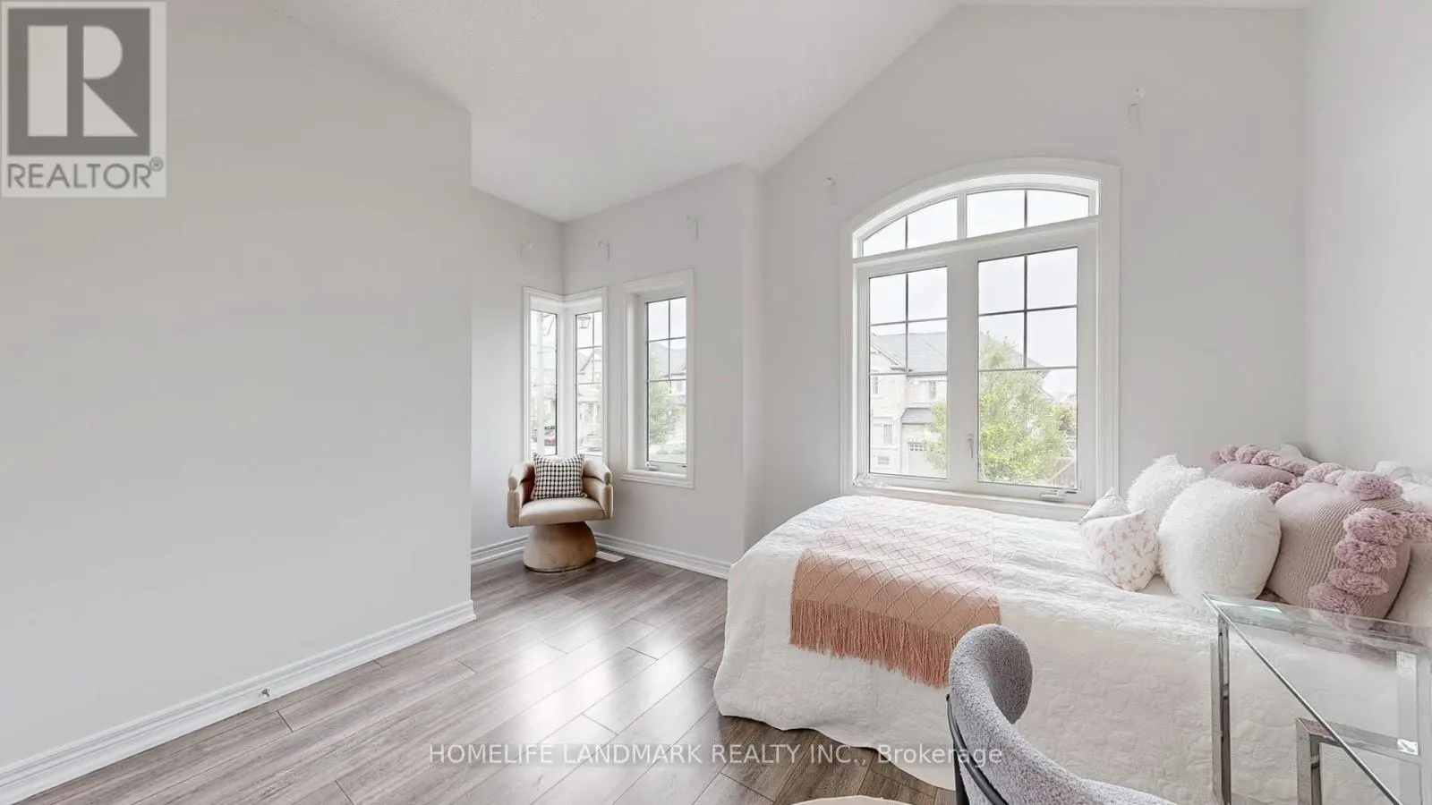 16 PERCY STOVER DRIVE