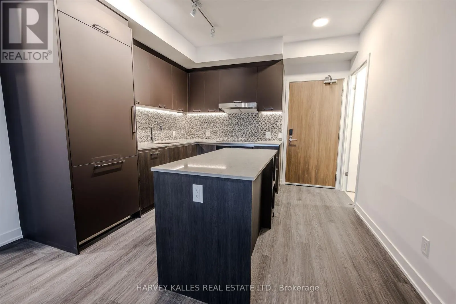 432 - 8188 YONGE STREET