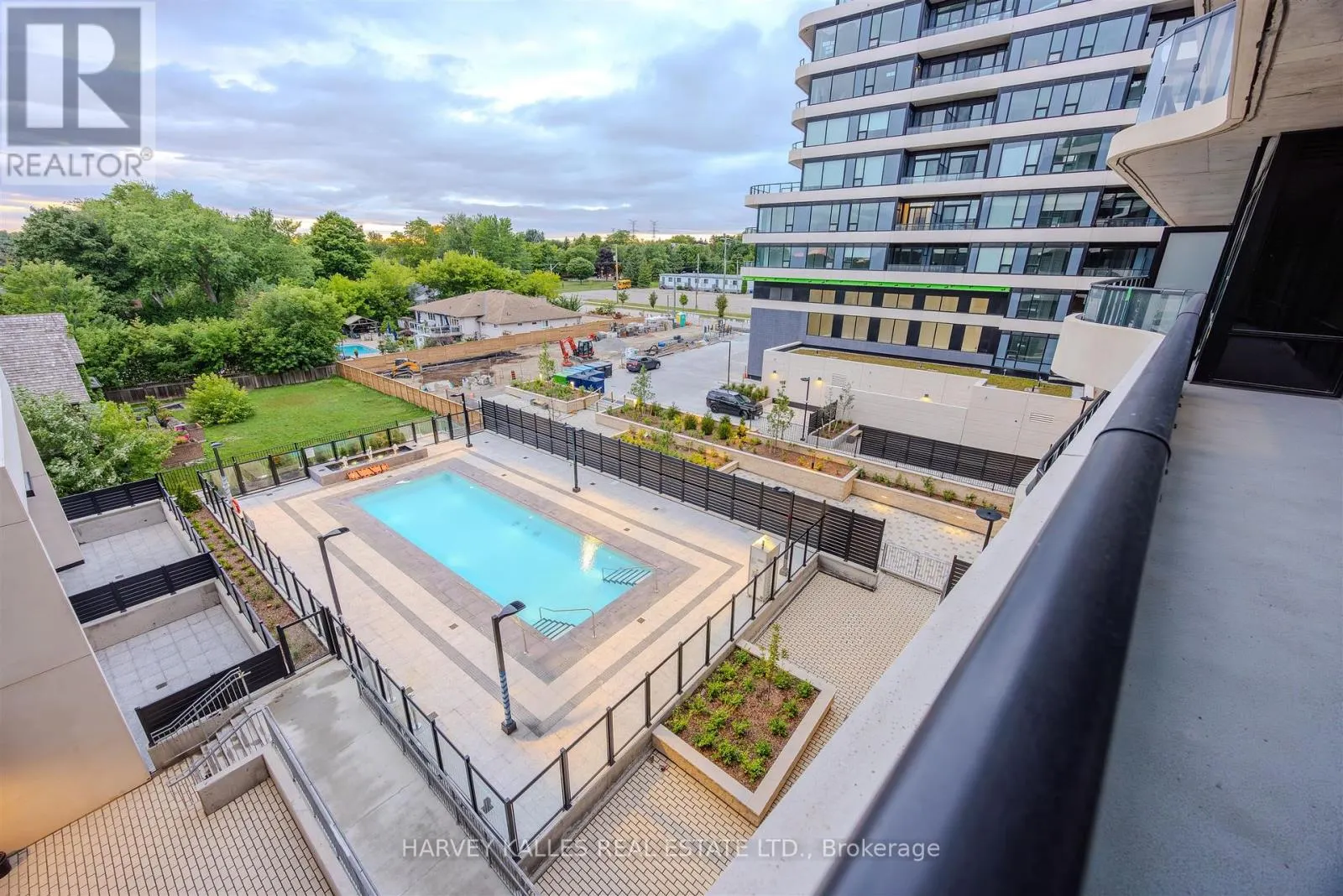 432 - 8188 YONGE STREET