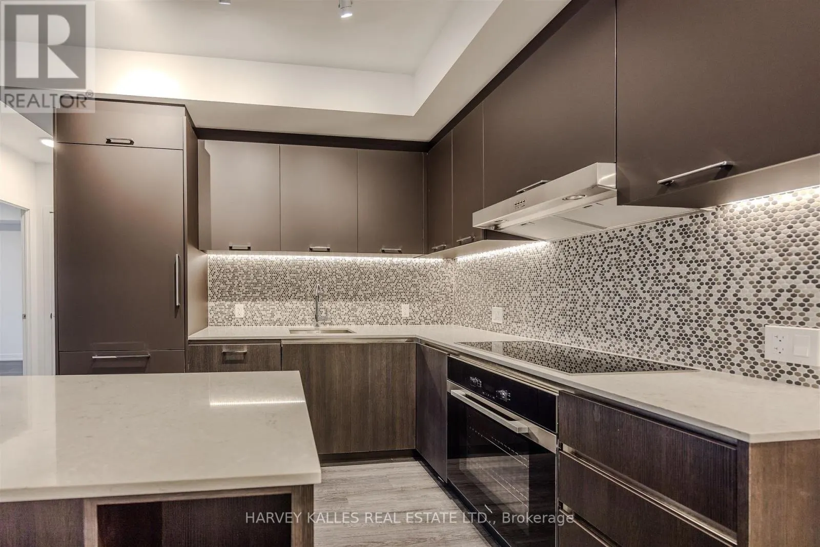 432 - 8188 YONGE STREET