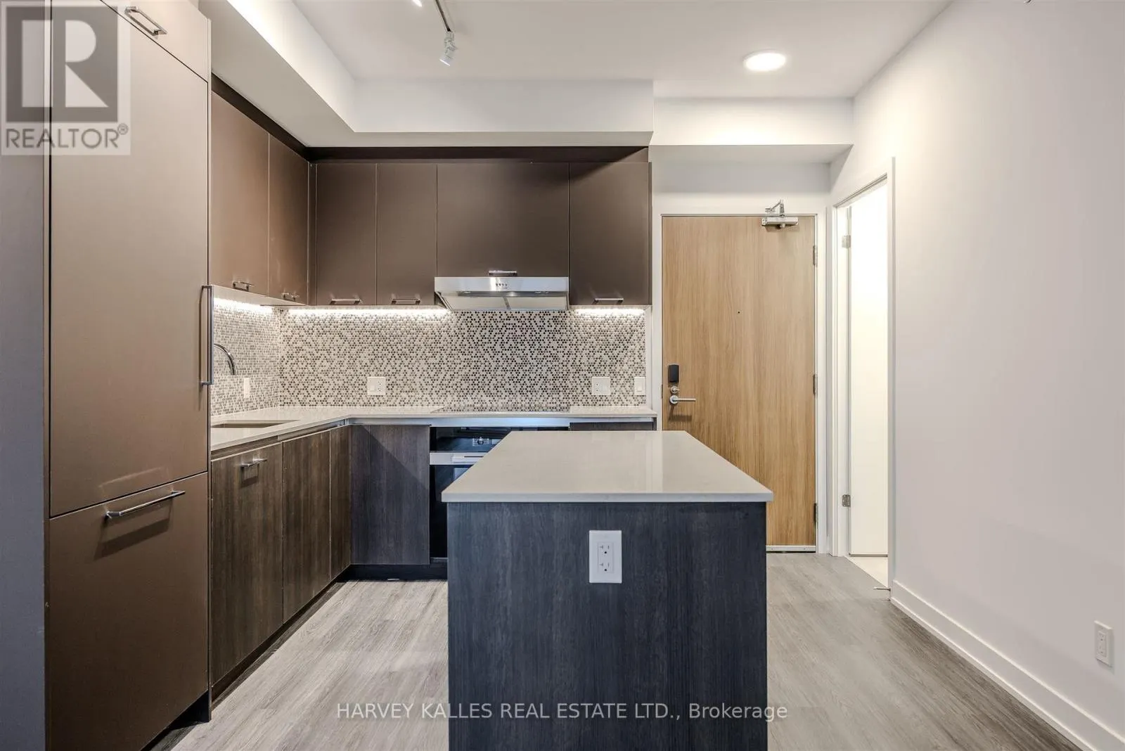 432 - 8188 YONGE STREET