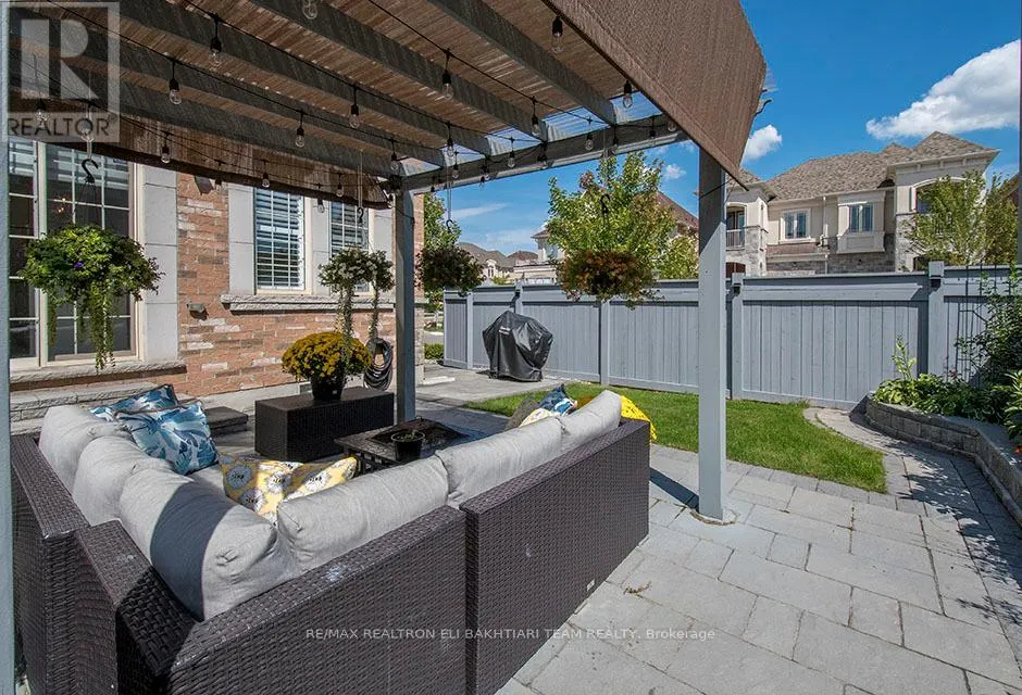 43 DRIZZEL CRESCENT