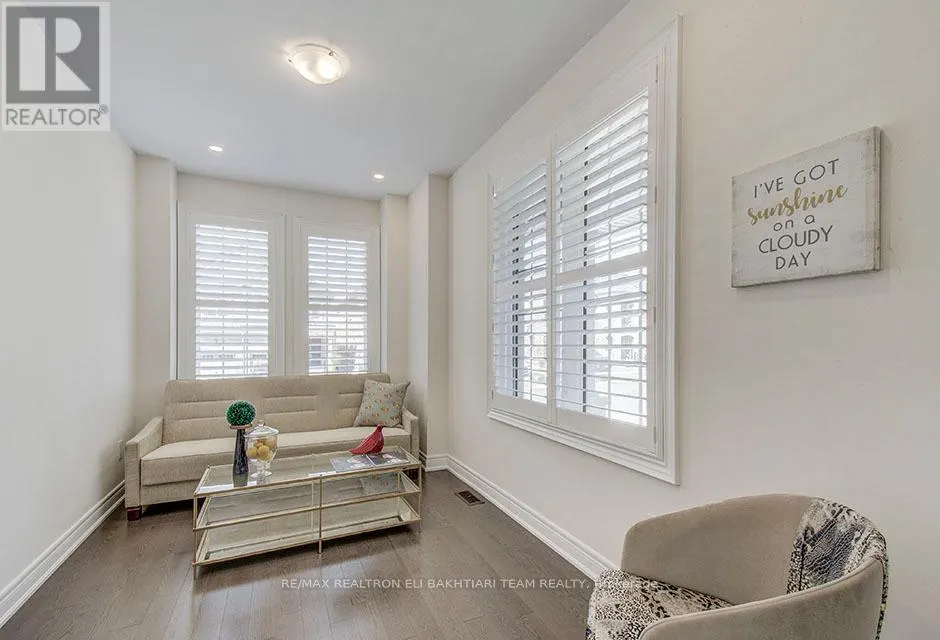 43 DRIZZEL CRESCENT