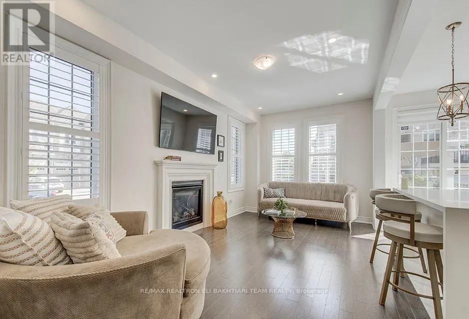 43 DRIZZEL CRESCENT