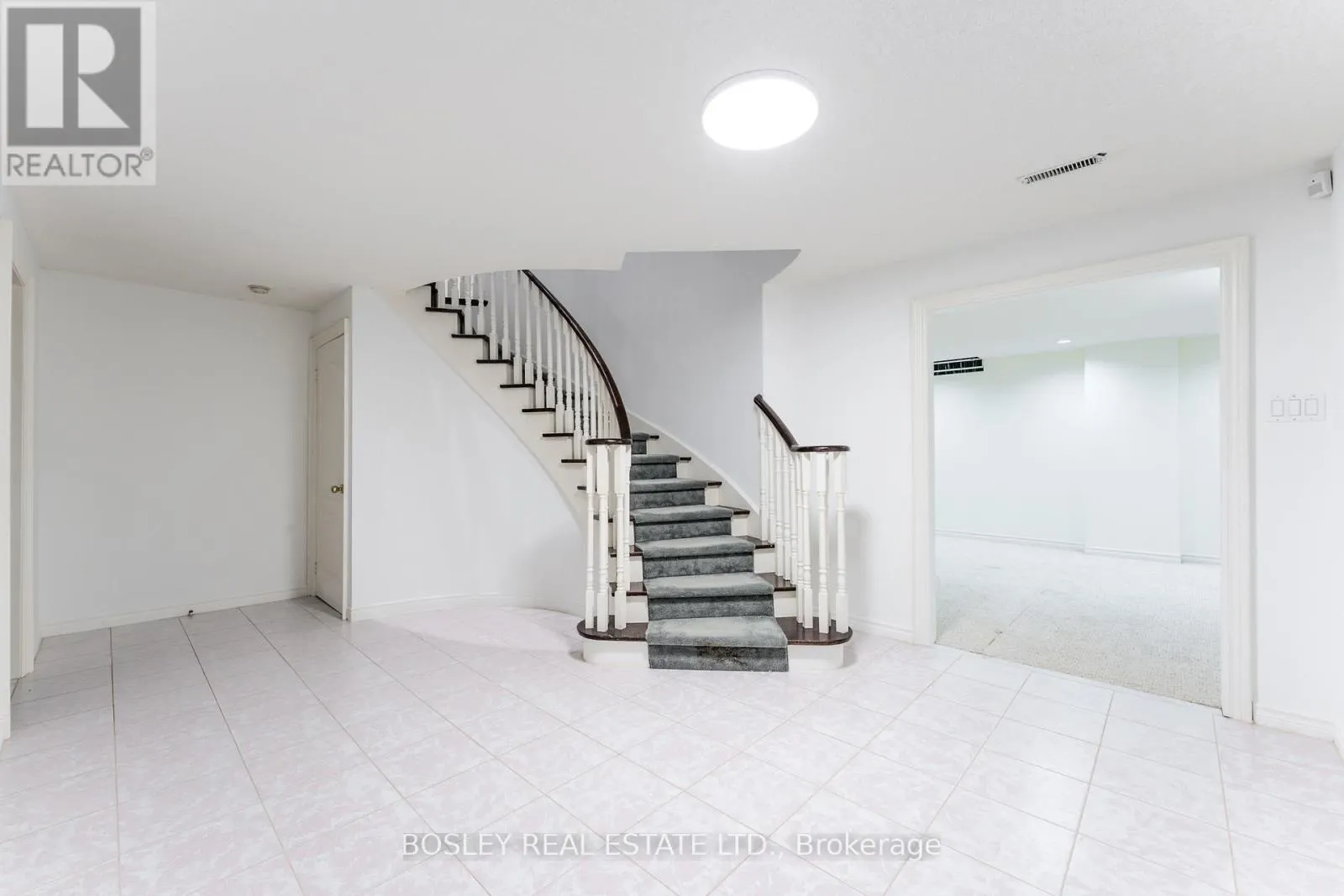 82 WOODSTONE AVENUE