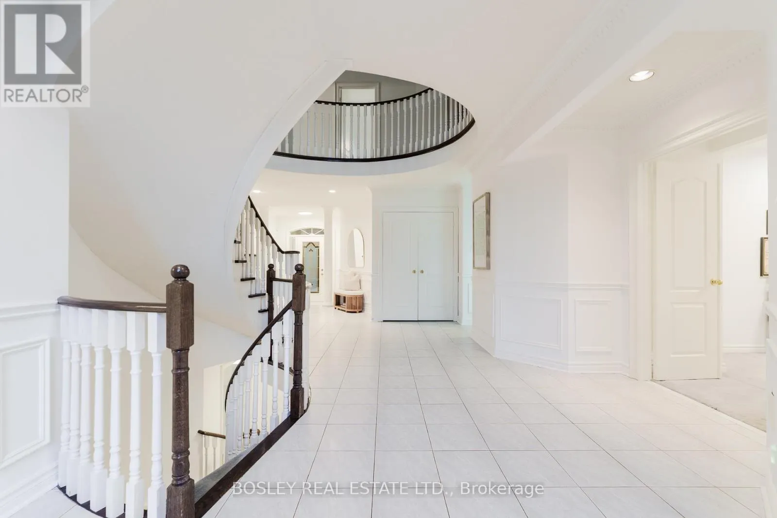 82 WOODSTONE AVENUE