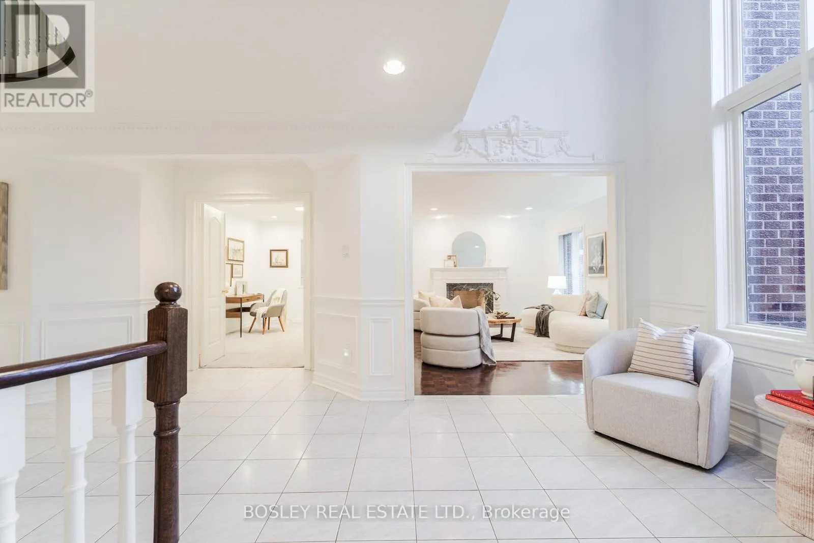 82 WOODSTONE AVENUE