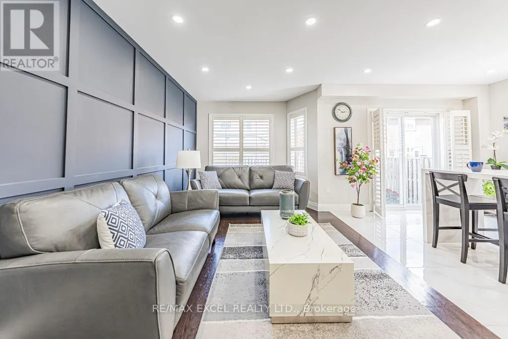271 RICHARD UNDERHILL AVENUE