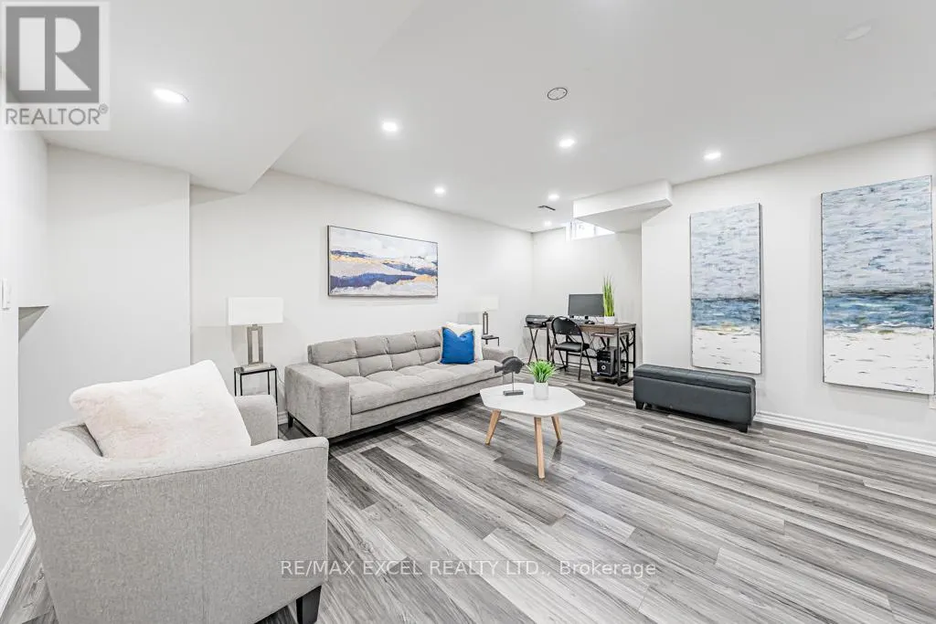 271 RICHARD UNDERHILL AVENUE