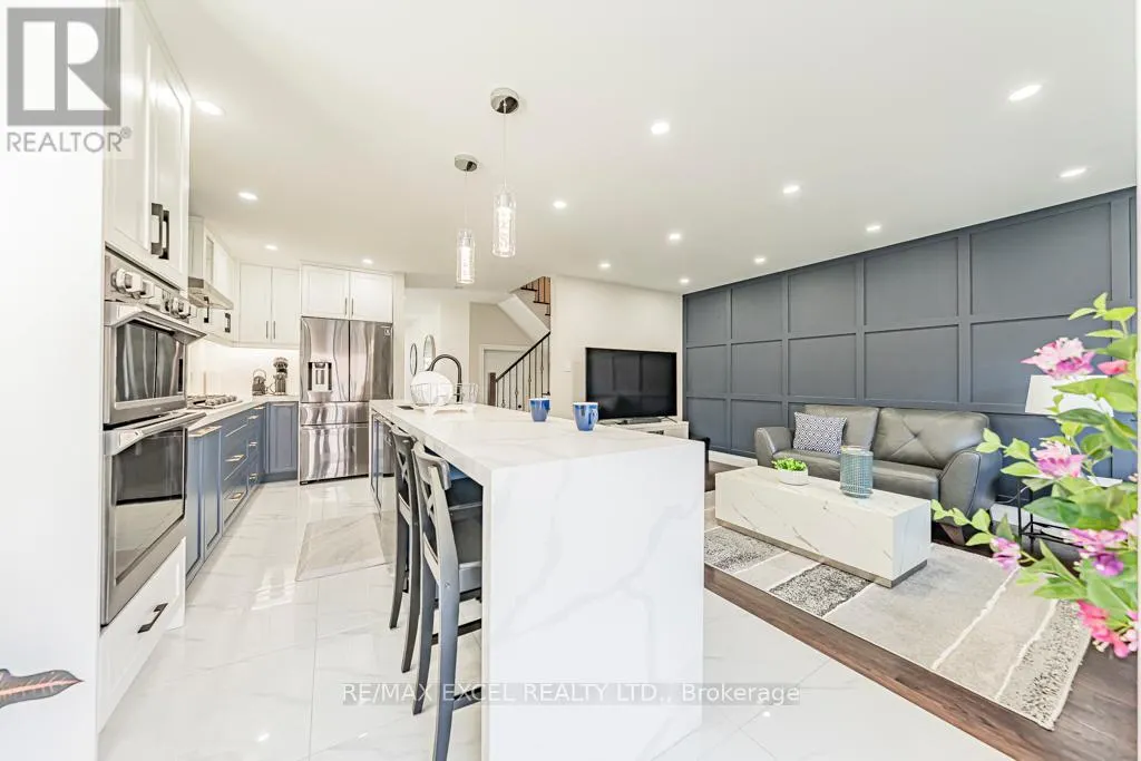 271 RICHARD UNDERHILL AVENUE