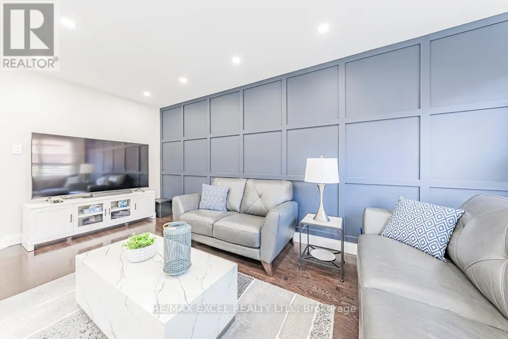 271 RICHARD UNDERHILL AVENUE
