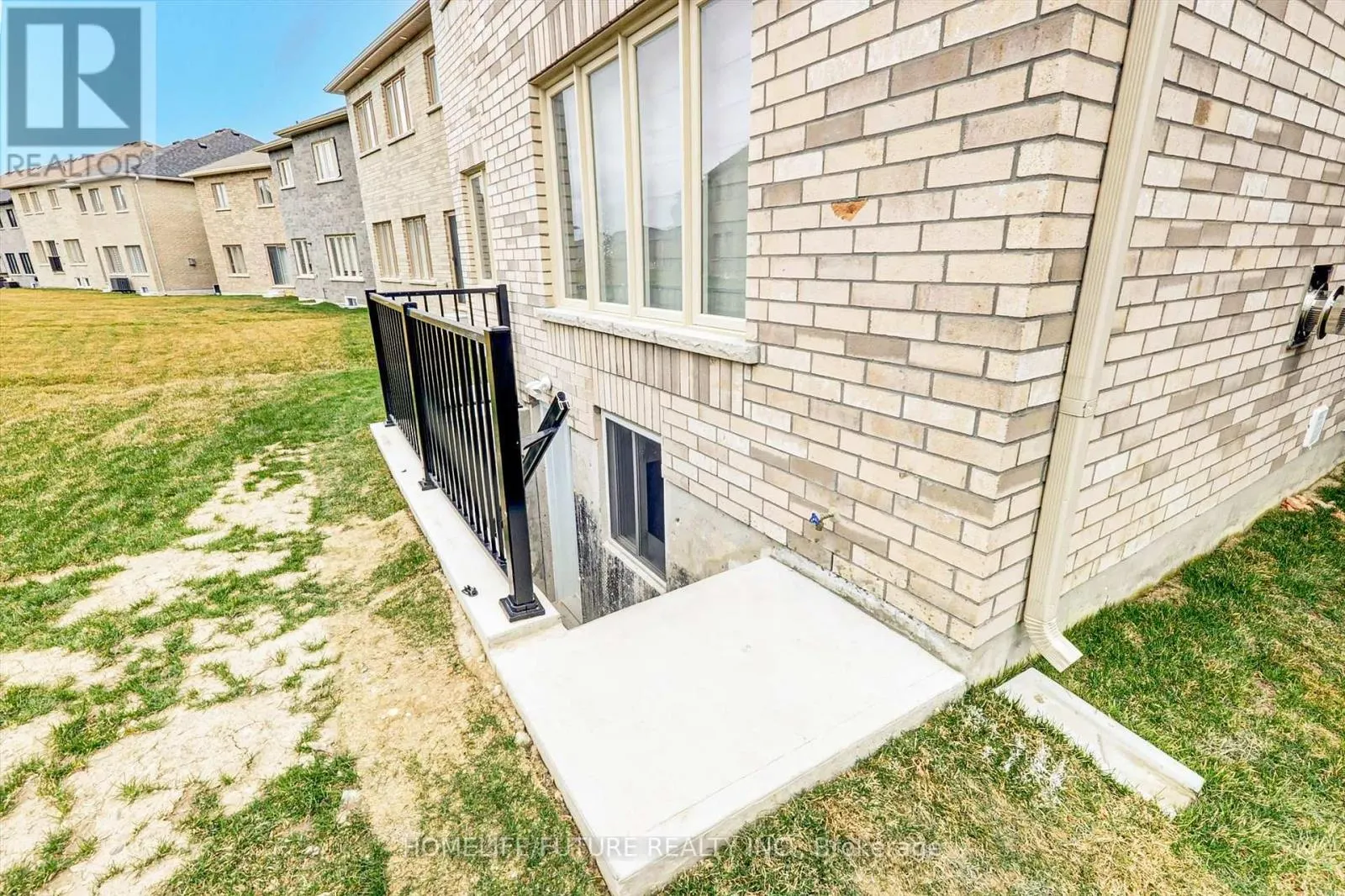 BSMT - 9 MAC CAMPBELL WAY