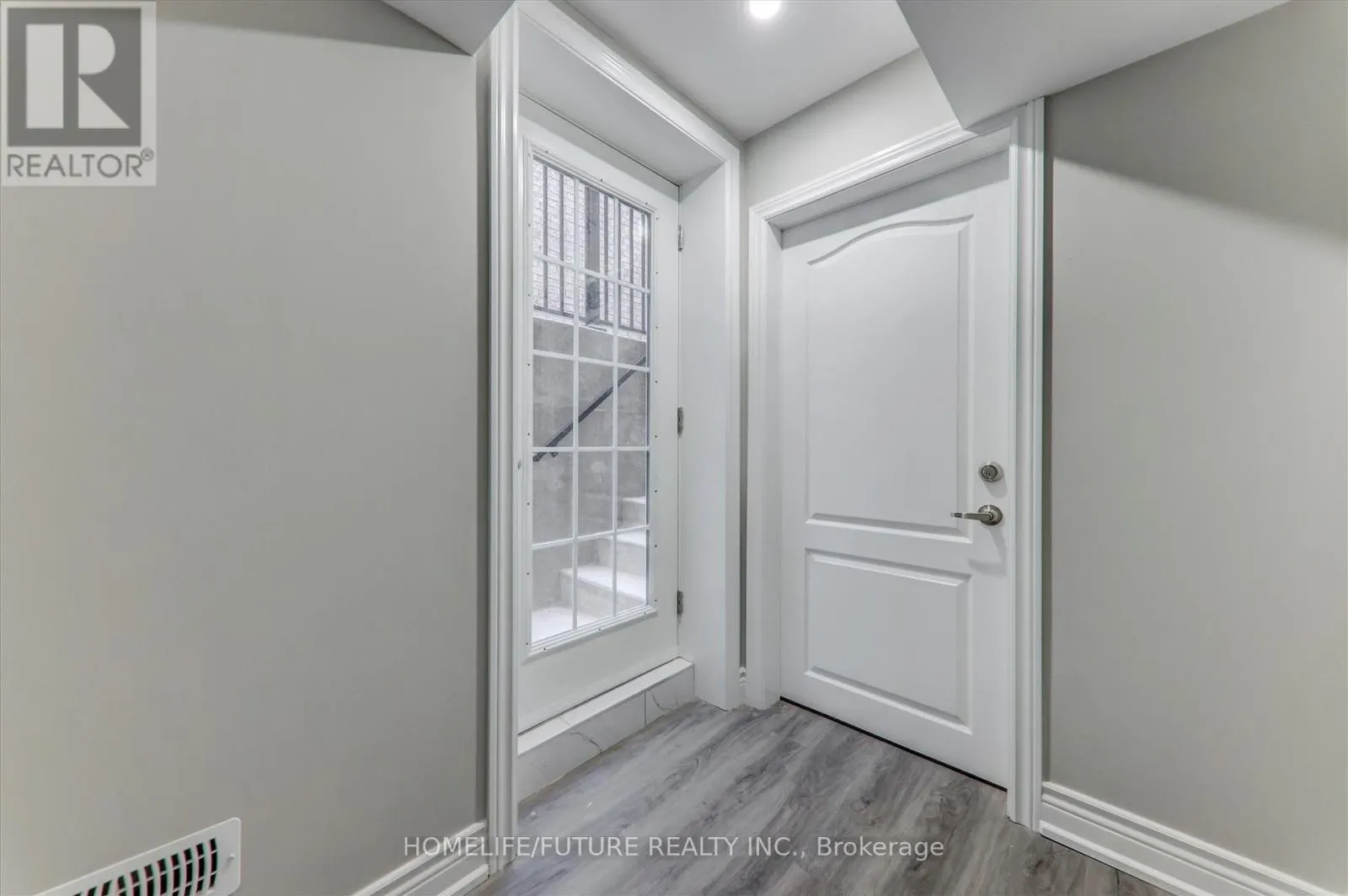 BSMT - 77 MAC CAMPBELL WAY