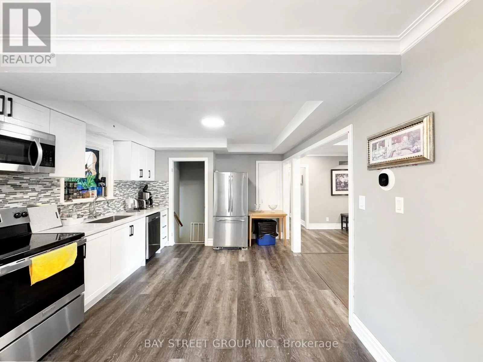 MAIN FLOOR - 8 MIDDLE STREET