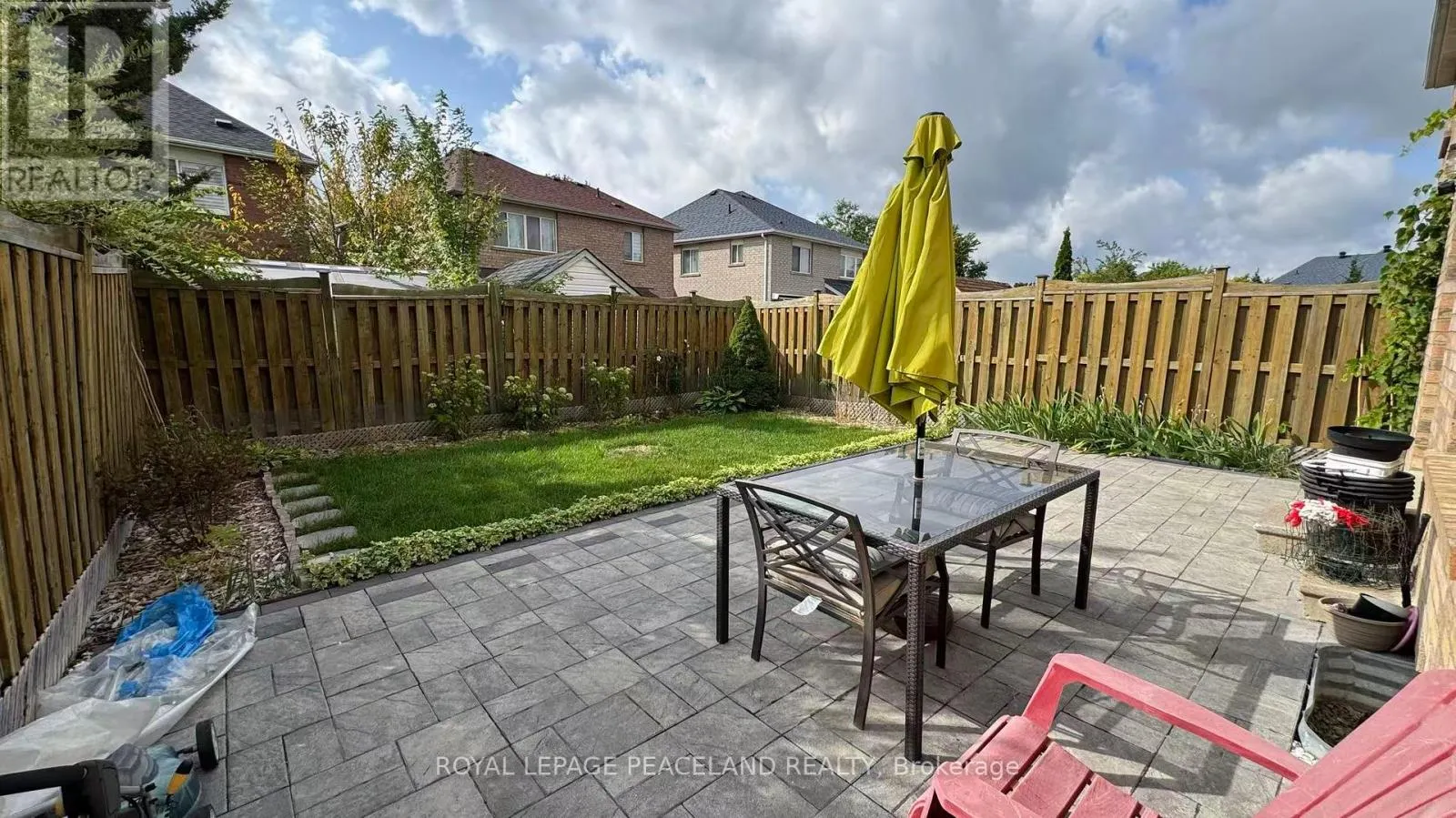 25 BERTRAM EARNSHAW DRIVE