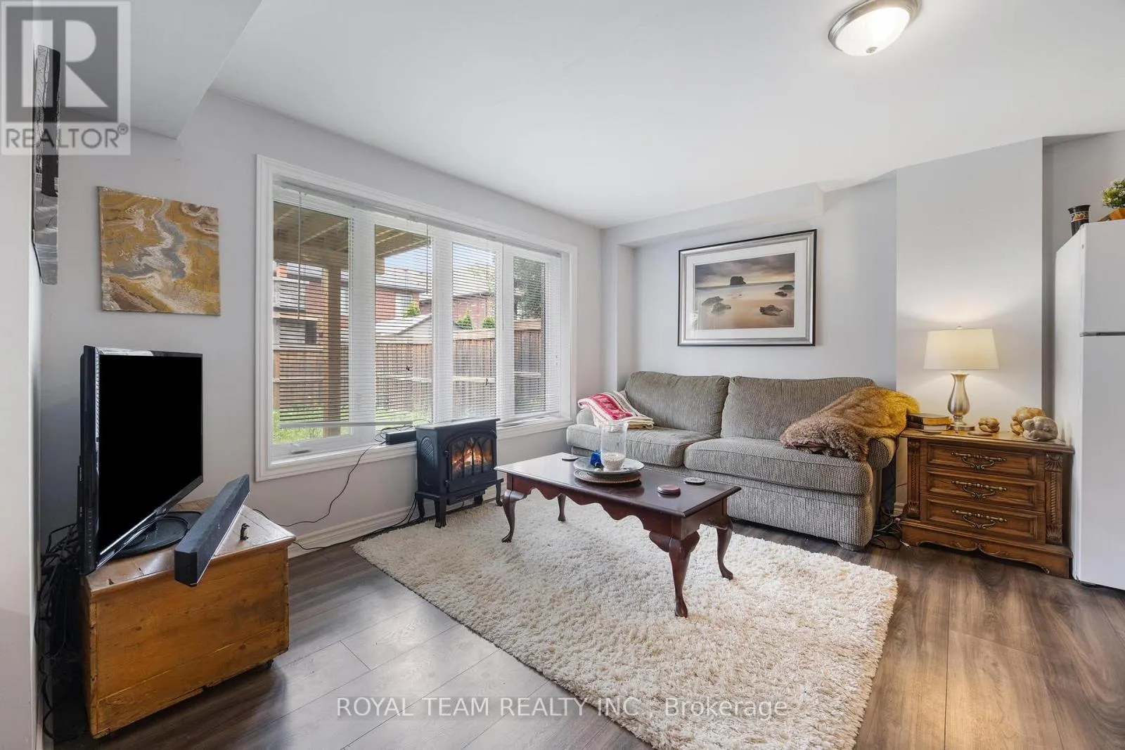 218 RICHARDSON CRESCENT