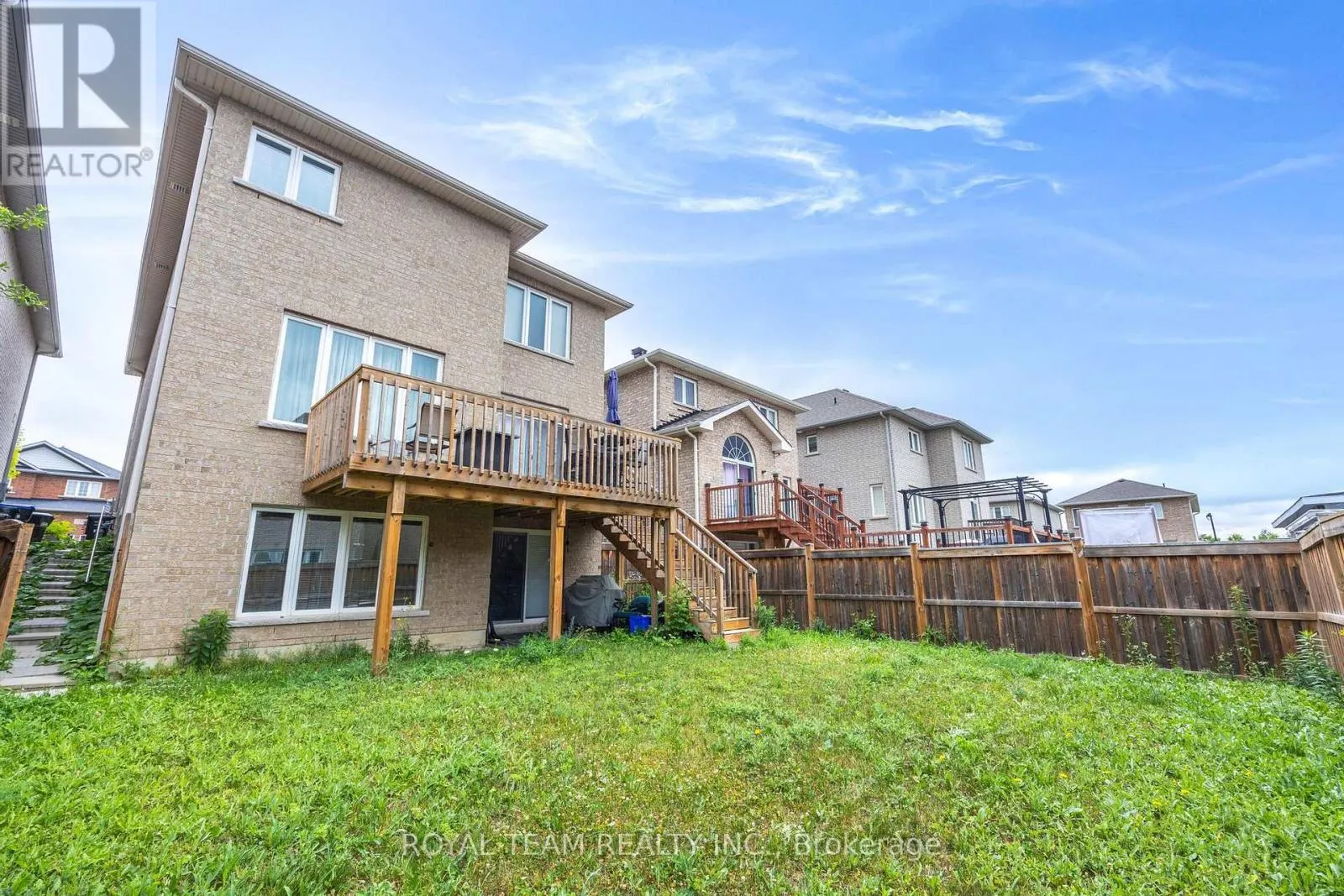 218 RICHARDSON CRESCENT
