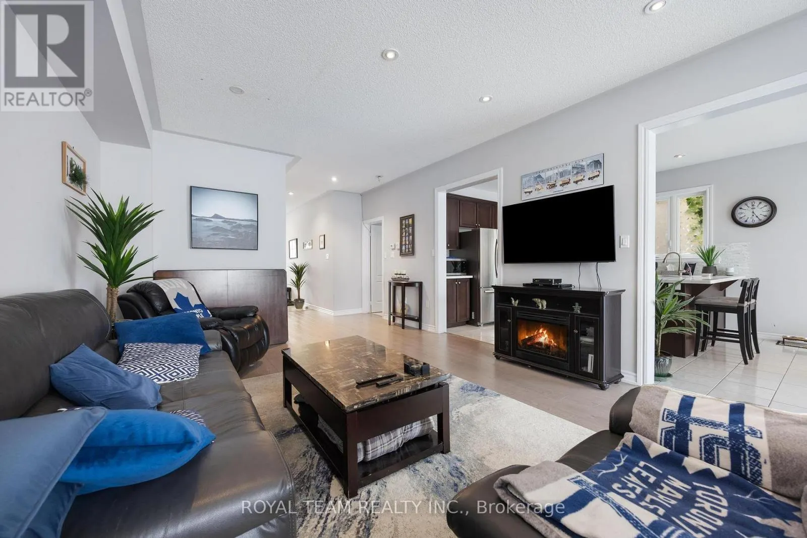 218 RICHARDSON CRESCENT