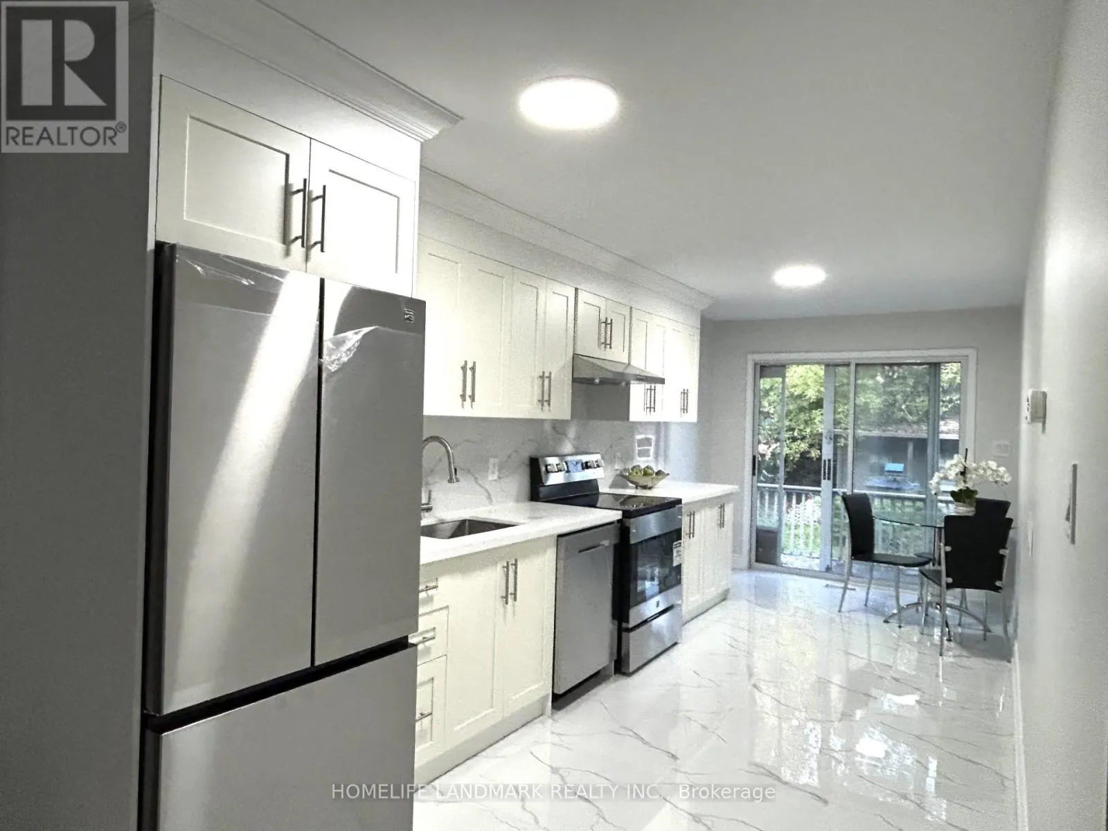 UPPER - 53 MORAY AVENUE