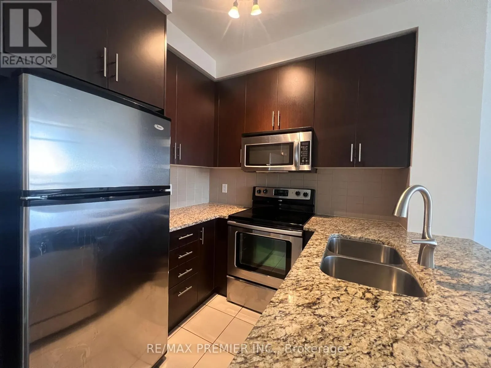 1502 - 9245 JANE STREET