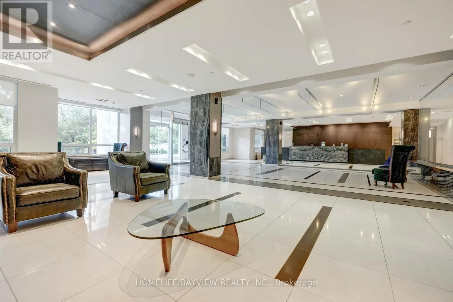 2403 - 7165 YONGE STREET