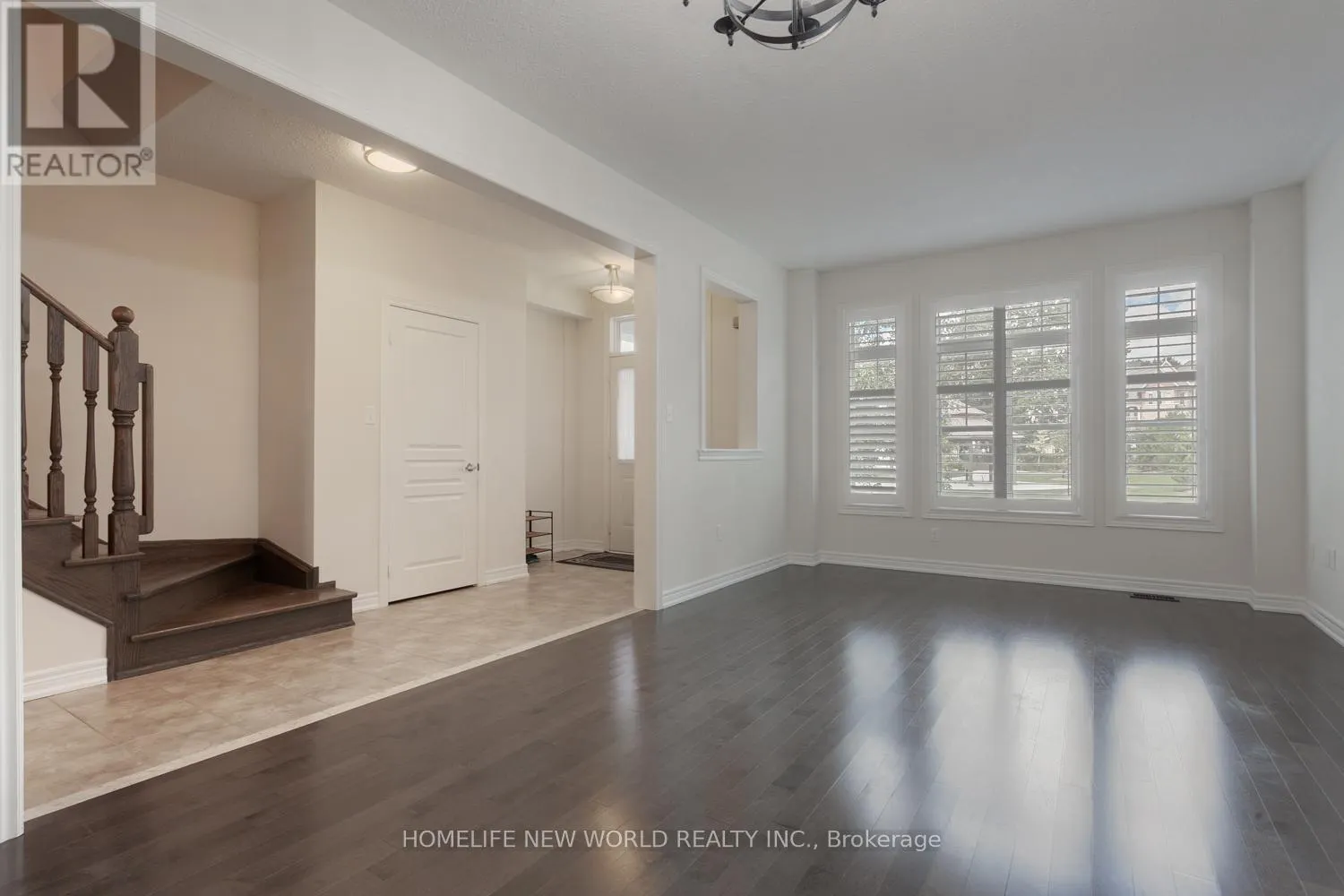 39 CHERNA AVENUE S