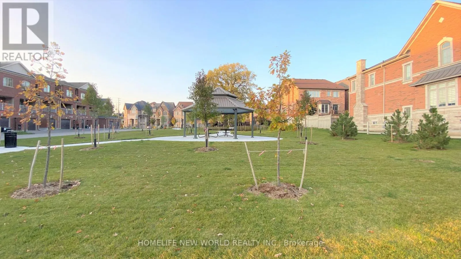 39 CHERNA AVENUE S