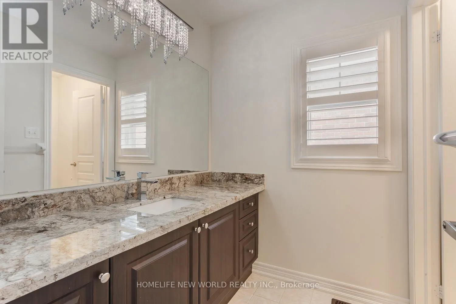 39 CHERNA AVENUE S