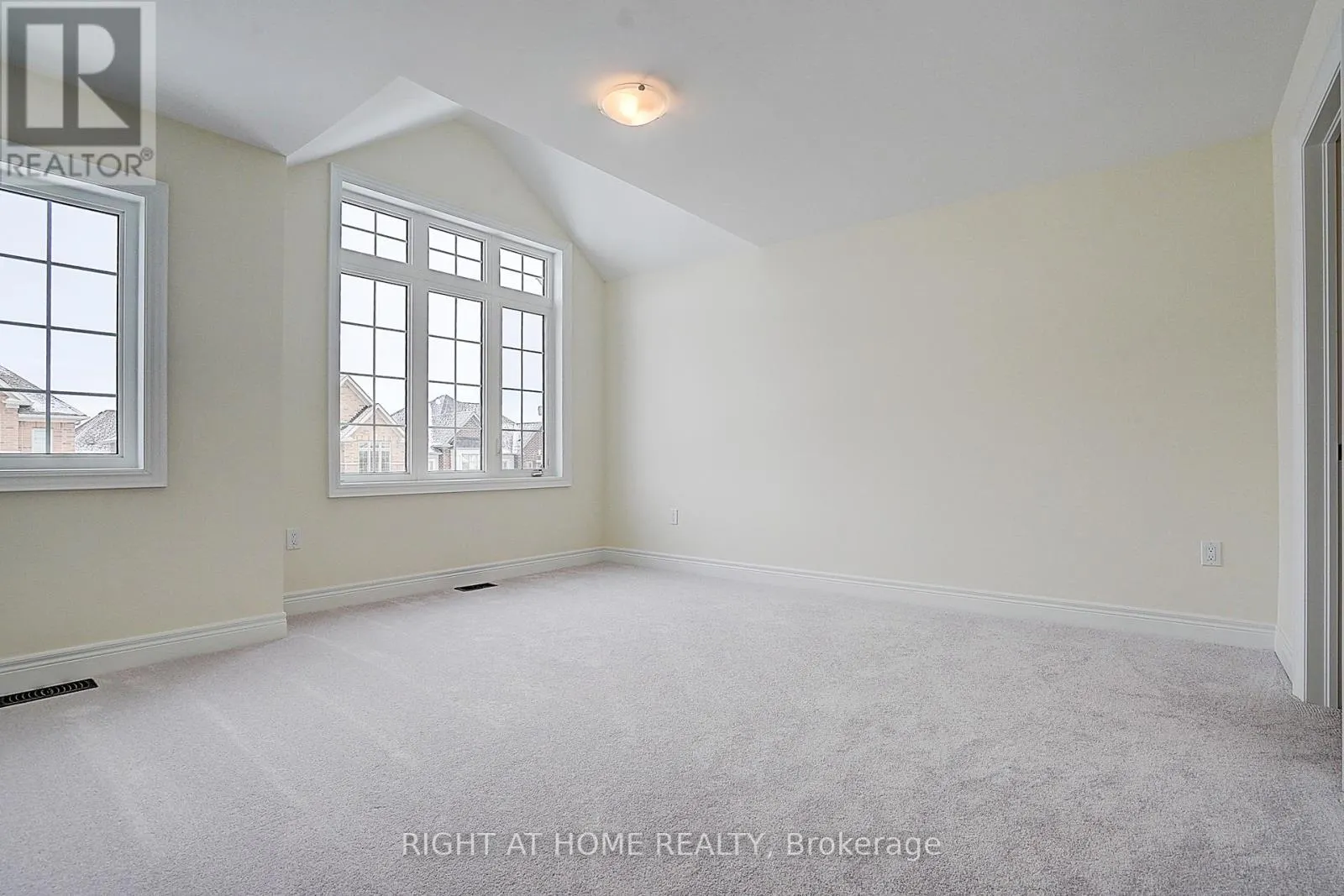 39 BOSTOCK DRIVE