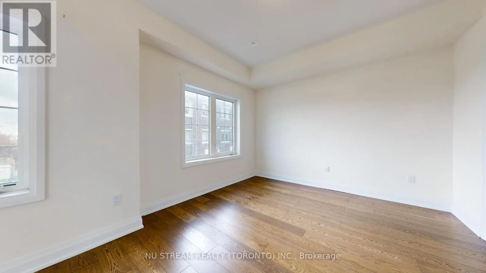 68 CLIPPERS CRESCENT