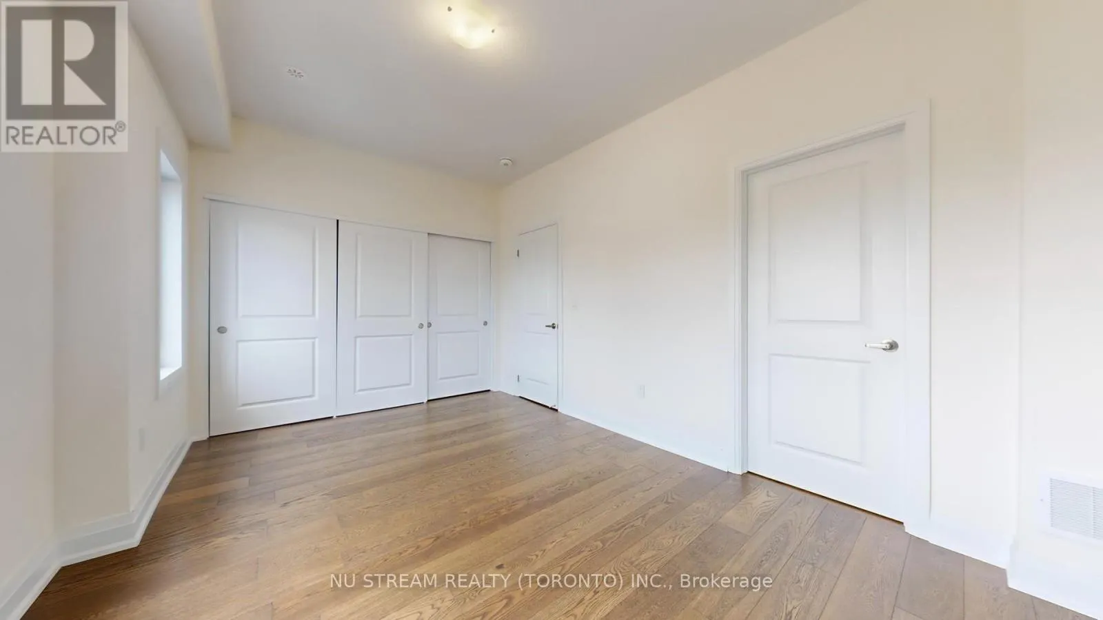 68 CLIPPERS CRESCENT