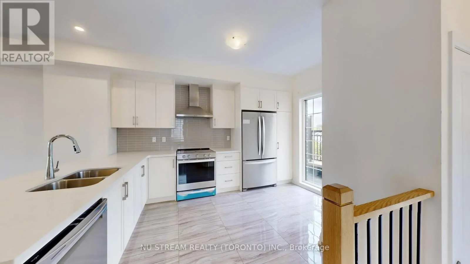 68 CLIPPERS CRESCENT
