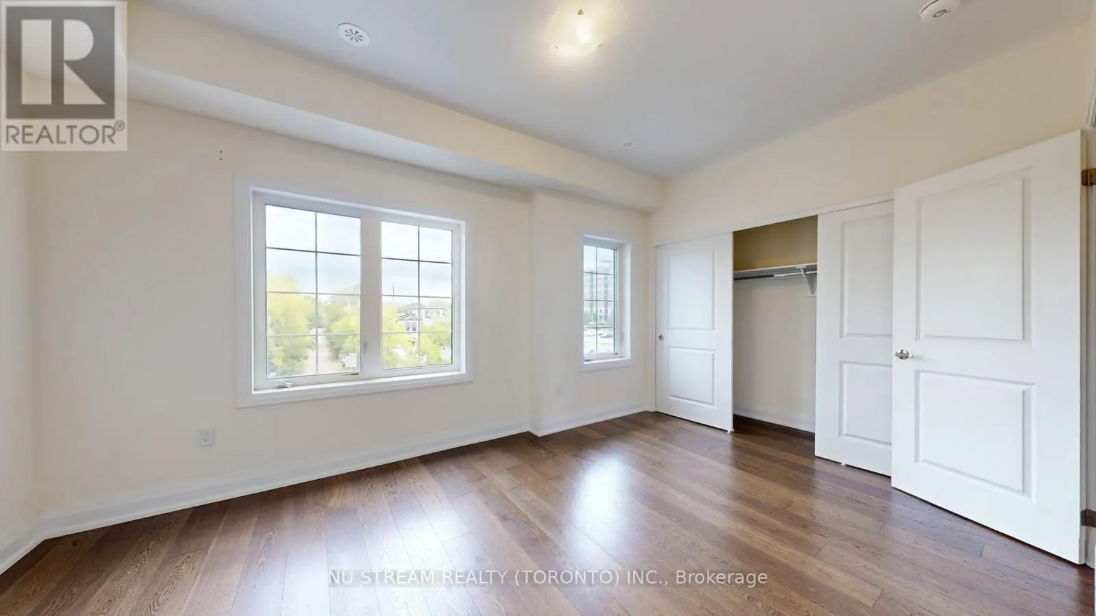 68 CLIPPERS CRESCENT