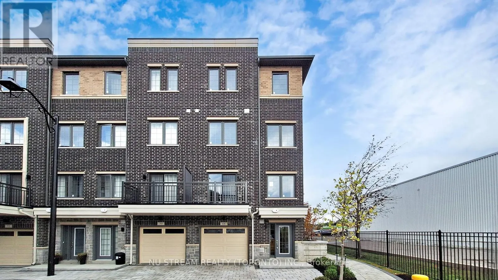 68 CLIPPERS CRESCENT
