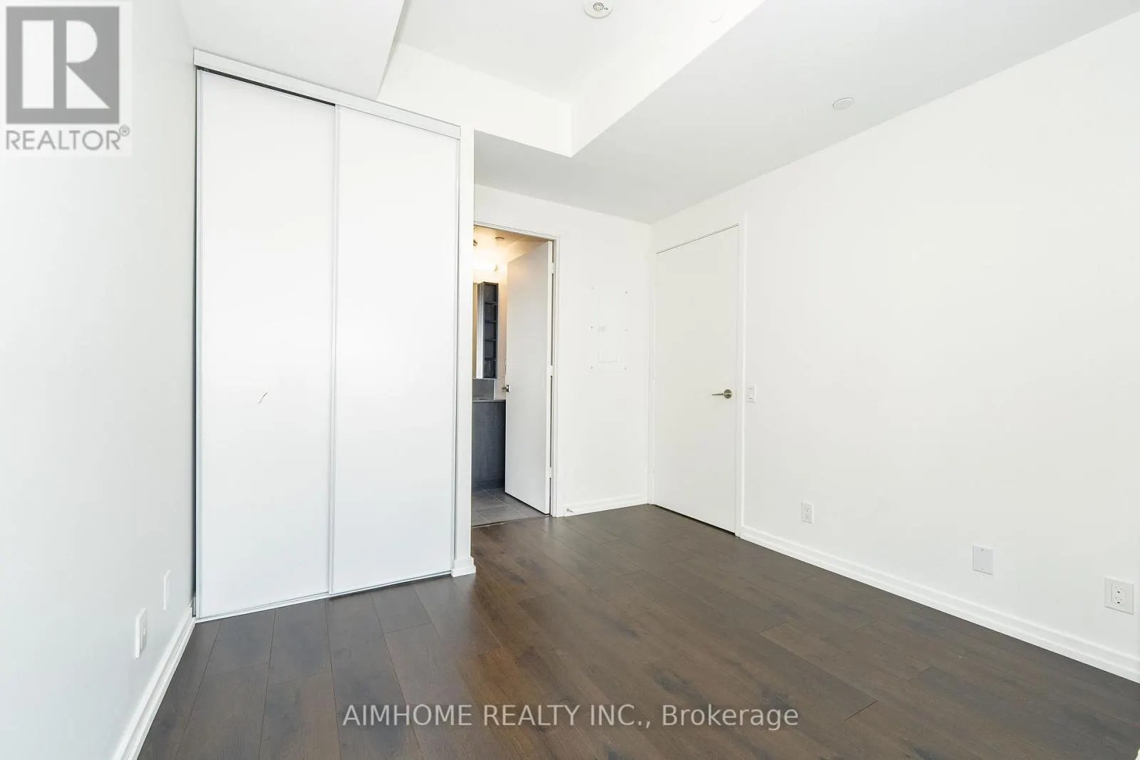 5005 - 7890 JANE STREET
